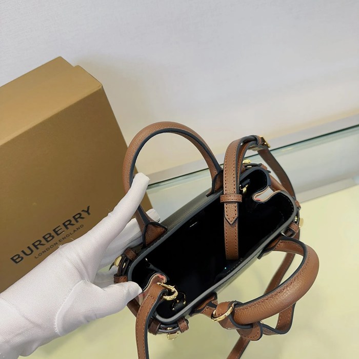 BURBERRY 7121 カーフレザー チェック 斜め掛けバッグ クラシックチェック 22x17x12cm サイズ:22x17x12cm