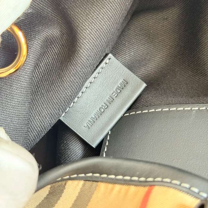 BURBERRY 0862 ピンク 斜め掛けバッグ クラシックチェック 23x16x15cm サイズ:23x16x15cm