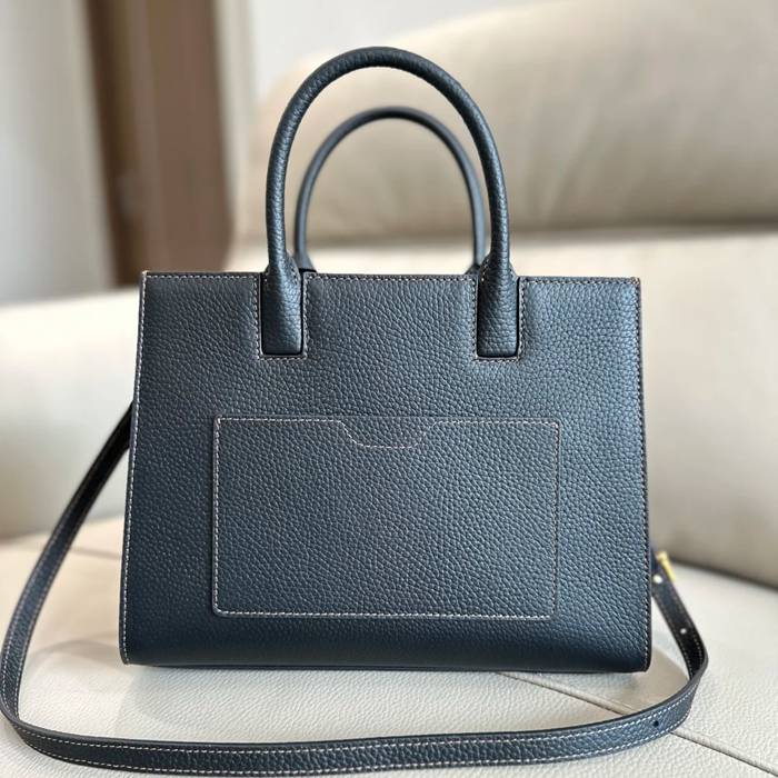 BURBERRY 0441 カーフスキン 斜め掛けバッグ TB 27x20x11cm サイズ:27x20x11cm