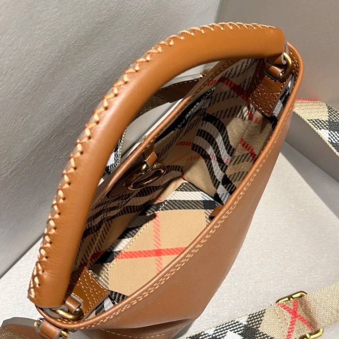 BURBERRY 5941 カーフスキン ベージュ 斜め掛けバッグ クラシックチェック 22x21cm サイズ:22x21cm