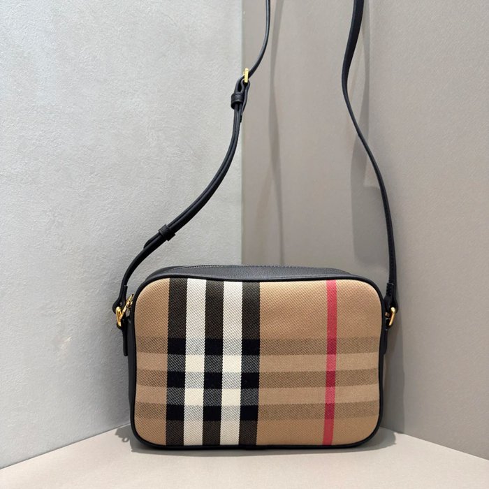 BURBERRY 0271 チェック 斜め掛けバッグ クラシックチェック 23x16cm サイズ:23x16cm