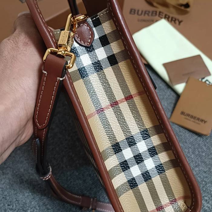 BURBERRY 4776 キャンバス プリント 斜め掛けバッグ トート 26x23cm サイズ:26x23cm