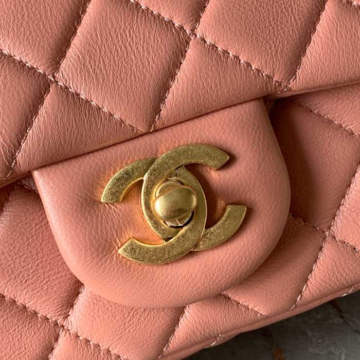 CHANEL AS1786 ラムレザー ゴールド ショルダーバッグ ファッショナブル 18×13×7cm サイズ:18×13×7cm