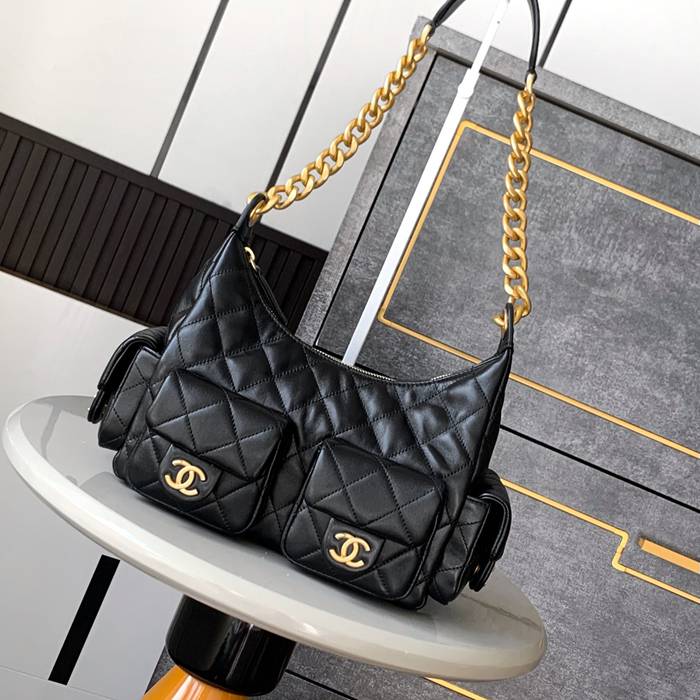 CHANEL 5339 ラムレザー ブラック×ゴールド 脇下バッグ 秋冬 31×22×15cm サイズ:31×22×15cm CHANEL 5339 ラムレザー ブラック×ゴールド 脇下バッグ 秋冬 31×22×15cm サイズ:31×22×15cm