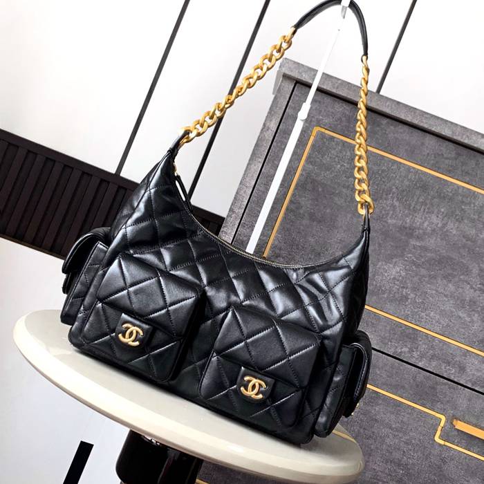 CHANEL 5302 ラムレザー ブラック×ゴールド 脇下バッグ 秋冬 35×27×18cm サイズ:35×27×18cm CHANEL 5302 ラムレザー ブラック×ゴールド 脇下バッグ 秋冬 35×27×18cm サイズ:35×27×18cm