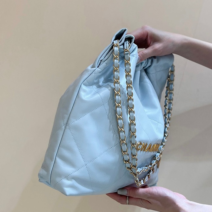 CHANEL 48100 カーフレザー クラシック ファッショナブル 42×39×8cm サイズ:42×39×8cm