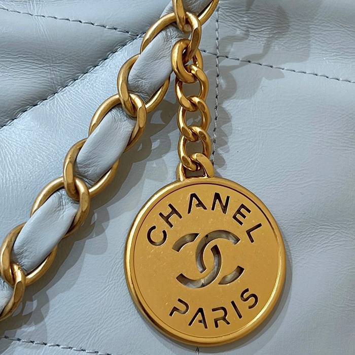 CHANEL 48100 カーフレザー クラシック ファッショナブル 42×39×8cm サイズ:42×39×8cm