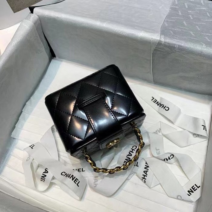 CHANEL ブラック×グリーン ハンドバッグ 小 11×9.5×8.5cm サイズ:11×9.5×8.5cm