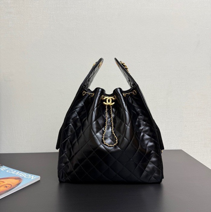CHANEL 脇下バッグ 小 秋冬 30×30×15cm サイズ:30×30×15cm CHANEL 脇下バッグ 小 秋冬 30×30×15cm サイズ:30×30×15cm