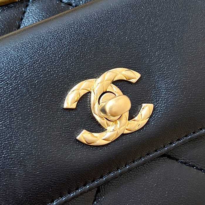CHANEL ラムレザー グレンチェック ブラック×ゴールド 秋冬 25×19×3cm サイズ:25×19×3cm