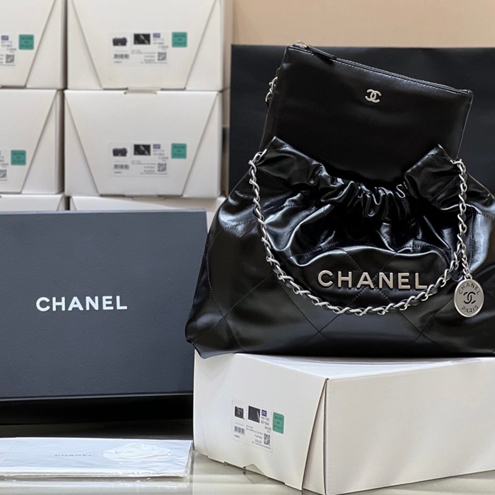CHANEL カーフレザー クラシック ヴィンテージ 43×30×8cm サイズ:43×30×8cm