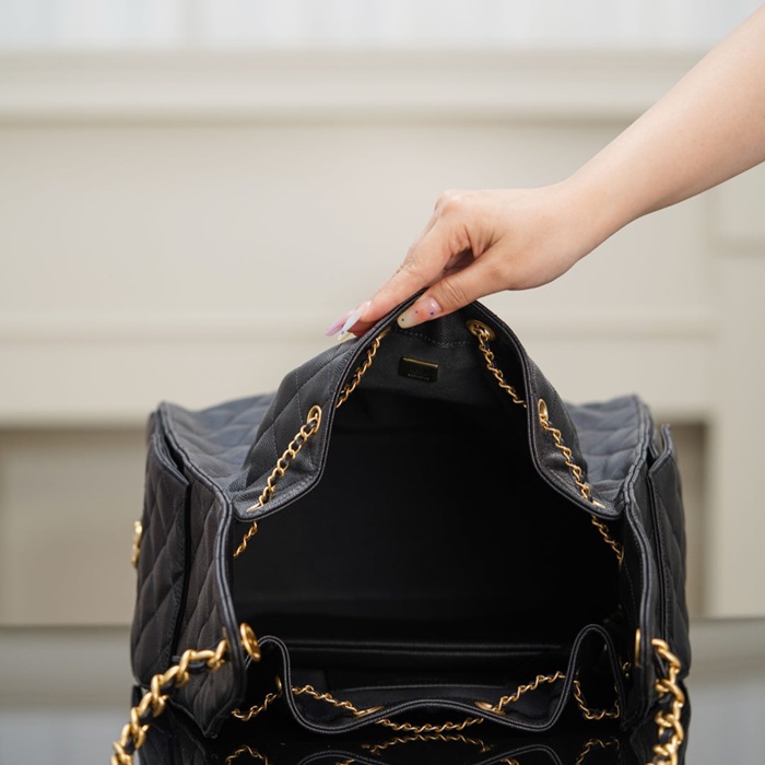 CHANEL ブラック×ゴールド バケツバッグ 大 40×30×15cm サイズ:40×30×15cm