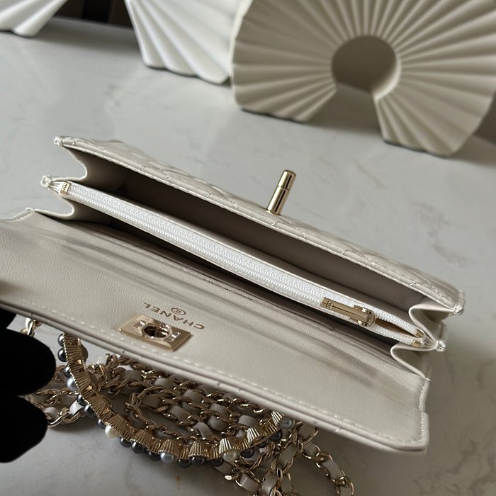 CHANEL 66048 ラムレザー ブラック×ホワイト ハンドバッグ クラシック 19.2×12.3×3.5cm サイズ:19.2×12.3×3.5cm
