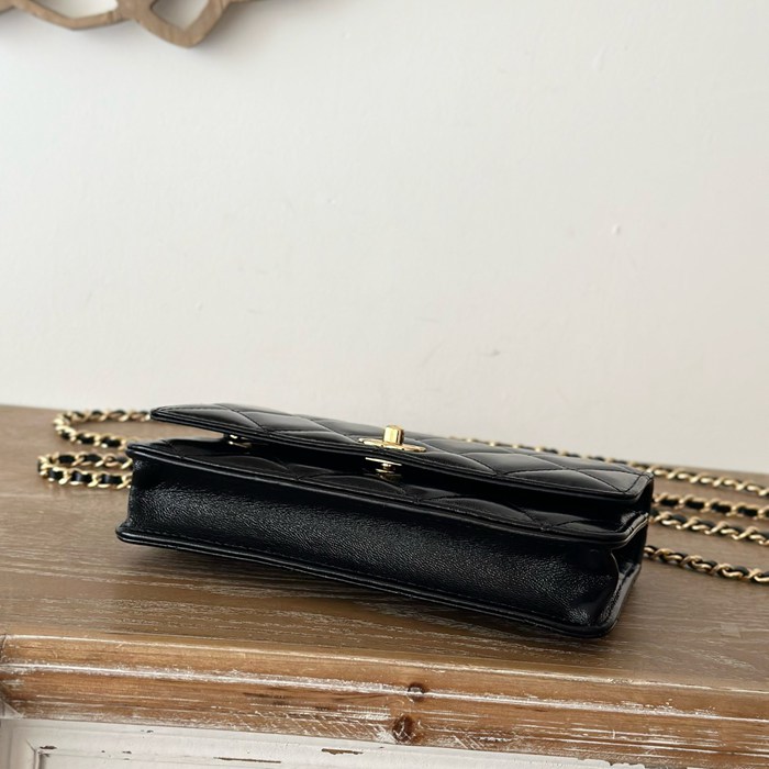 CHANEL 66024 ラムレザー ブラック 通勤 19×12×3.5cm サイズ:19×12×3.5cm