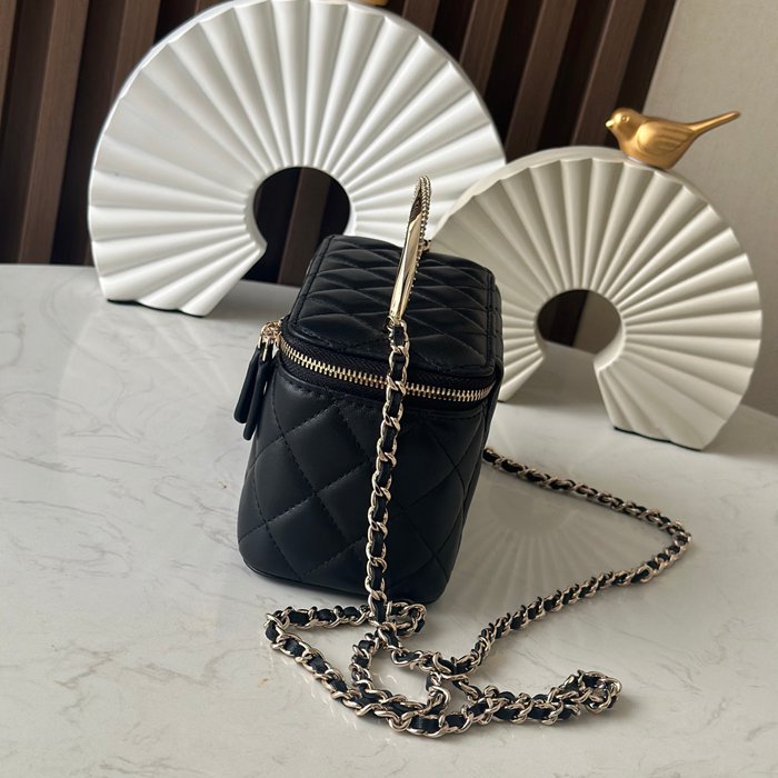 CHANEL 66057 ラムレザー ブラック ヴィンテージ 17×10×8cm サイズ:17×10×8cm