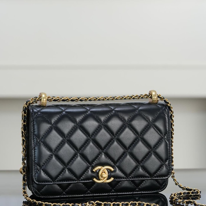 CHANEL カーフレザー ブラック×ゴールド チェーンバッグ ヴィンテージ 19×12×3.5cm サイズ:19×12×3.5cm