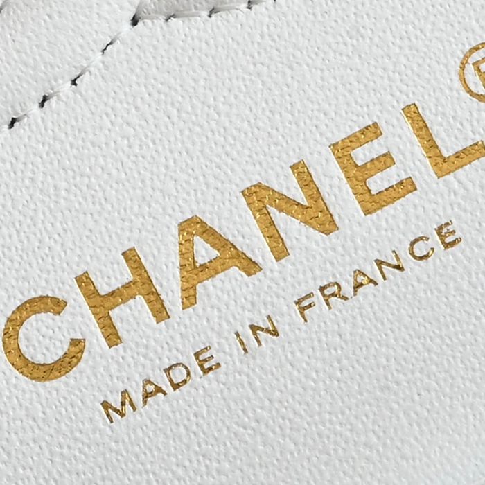 CHANEL 1117 ホワイト×ゴールド クラシック 小 23×14.5×6cm サイズ:23×14.5×6cm
