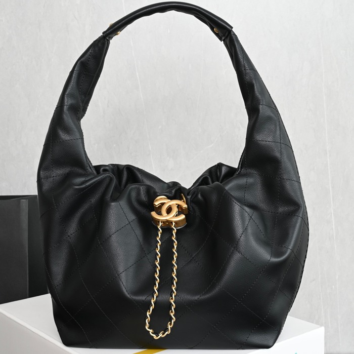 CHANEL カーフレザー ホワイト×ゴールド ヴィンテージ 小 32×24×12cm サイズ:32×24×12cm CHANEL カーフレザー ホワイト×ゴールド ヴィンテージ 小 32×24×12cm サイズ:32×24×12cm