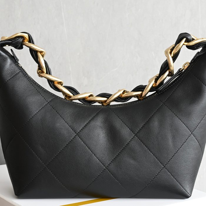 CHANEL カーフレザー ブラック×ホワイト×ゴールド 脇下バッグ ヴィンテージ 28×24×8cm サイズ:28×24×8cm