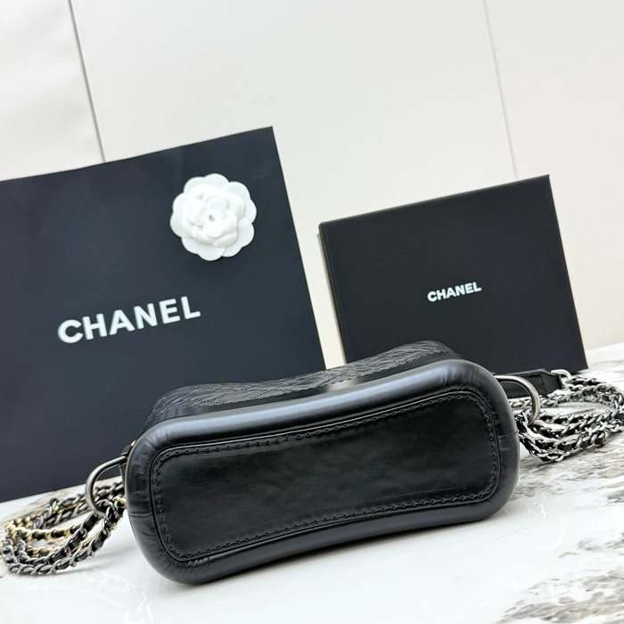 CHANEL A91810 カーフレザー 菱格紋 ゴールド 斜め掛けバッグ クラシック ヴィンテージ 20×15×8cm サイズ:20×15×8cm