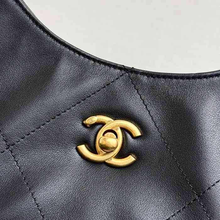 CHANEL 99539 カーフレザー 菱格紋 斜め掛けバッグ ファッショナブル 小 30×18×6cm サイズ:30×18×6cm