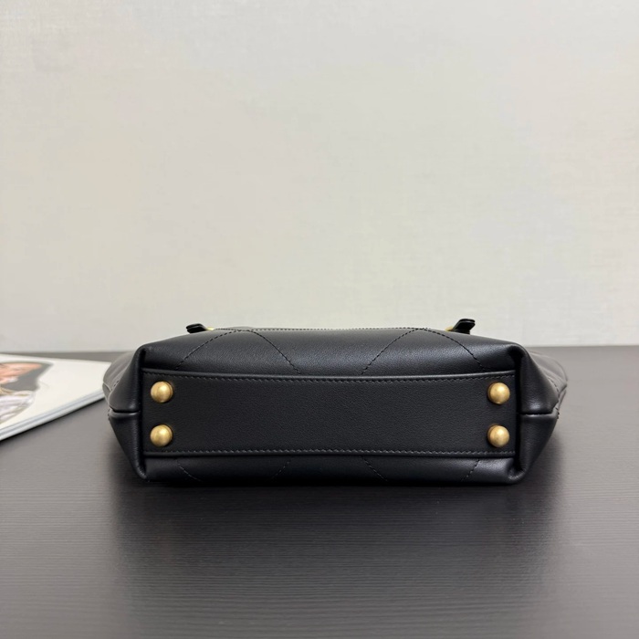 CHANEL 99539 カーフレザー 菱格紋 斜め掛けバッグ ファッショナブル 小 30×18×6cm サイズ:30×18×6cm