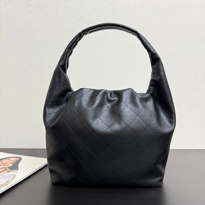 CHANEL 99533 カーフレザー ショルダーバッグ 大 37×26×8.5cm サイズ:37×26×8.5cm