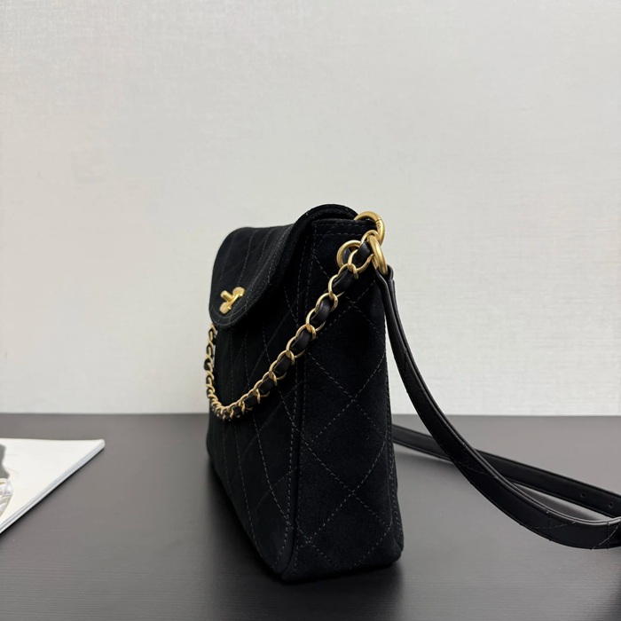 CHANEL 99546 スエード 菱格紋 ブラック×ゴールド 斜め掛けバッグ クラシック ヴィンテージ 30×21.5×6cm サイズ:30×21.5×6cm