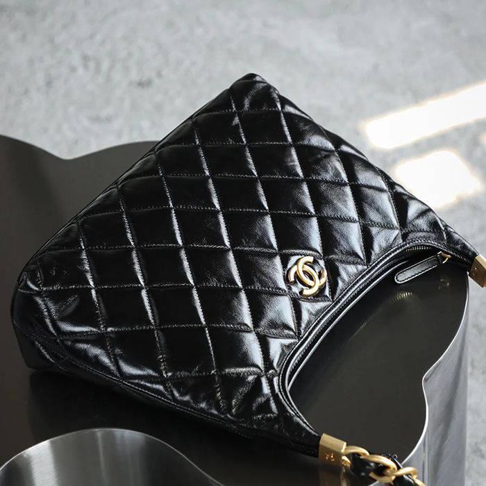 CHANEL ラムレザー ブラック×ゴールド ショルダーバッグ ヴィンテージ 32×29×10cm サイズ:32×29×10cm