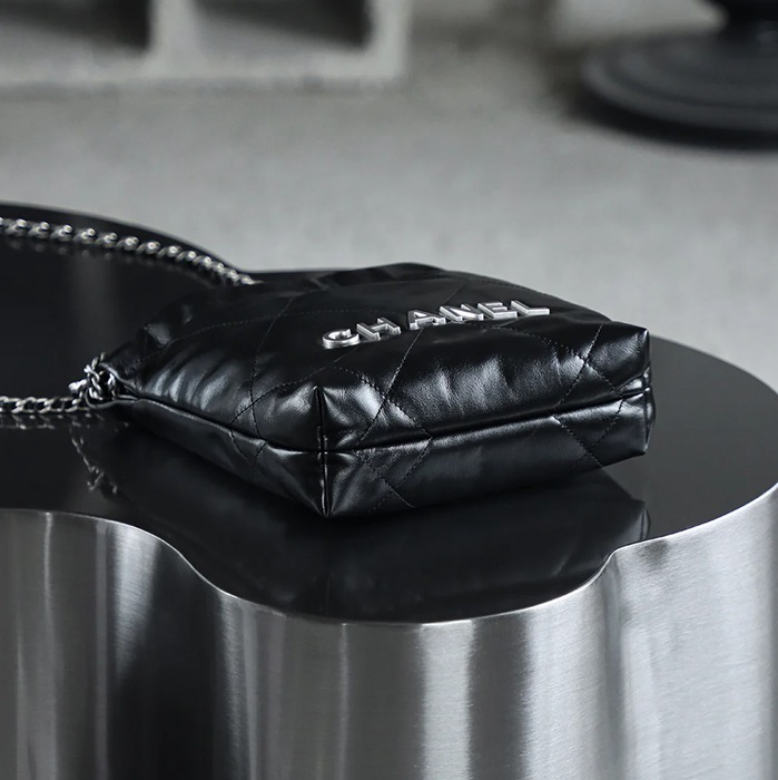 CHANEL スエード シルバー×ゴールド 斜め掛けバッグ ヴィンテージ 小 20×19×6cm サイズ:20×19×6cm