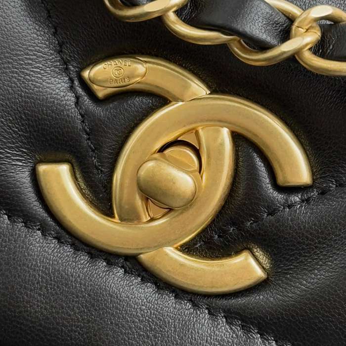 CHANEL 99527 ラムレザー 菱格紋 斜め掛けバッグ クラシック 27×19×9cm サイズ:27×19×9cm