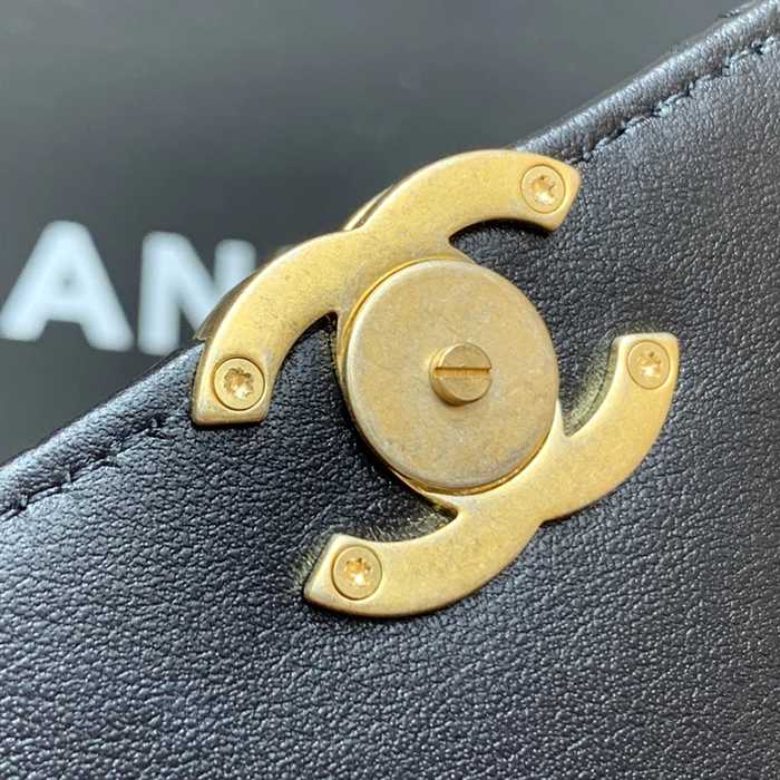 CHANEL AP2291 カーフレザー ブラック×ホワイト×グリーン×ゴールド 斜め掛けバッグ 15.3×10.5×6.5cm サイズ:15.3×10.5×6.5cm