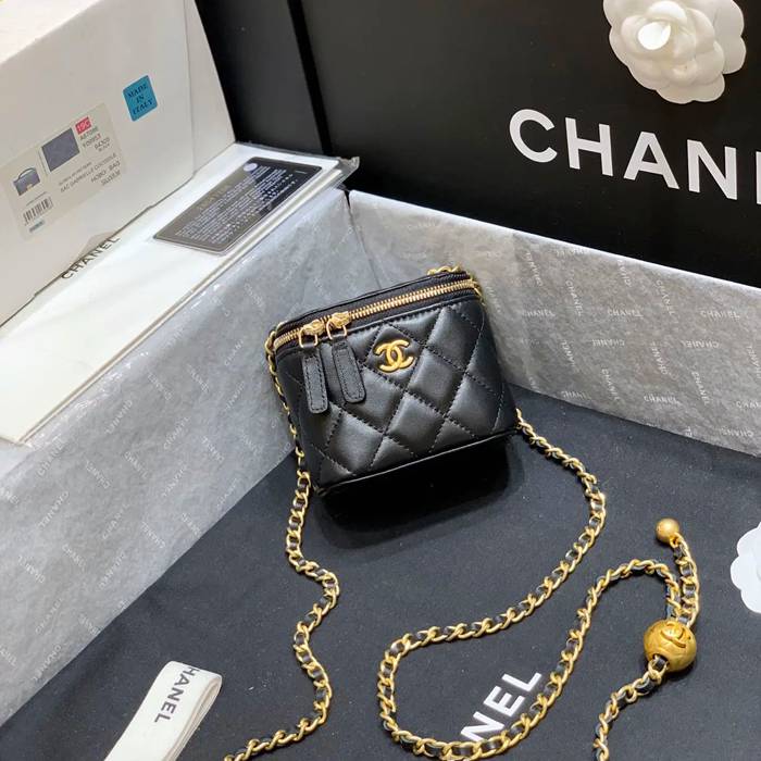CHANEL AP1447 ラムレザー レッド 斜め掛けバッグ クラシック 11×8.5×7cm サイズ:11×8.5×7cm