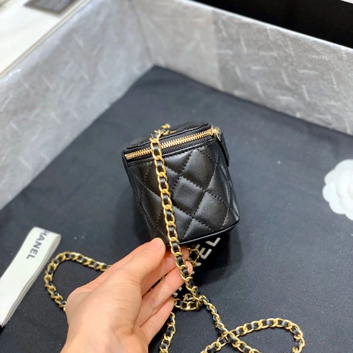 CHANEL AP1447 ラムレザー レッド 斜め掛けバッグ クラシック 11×8.5×7cm サイズ:11×8.5×7cm