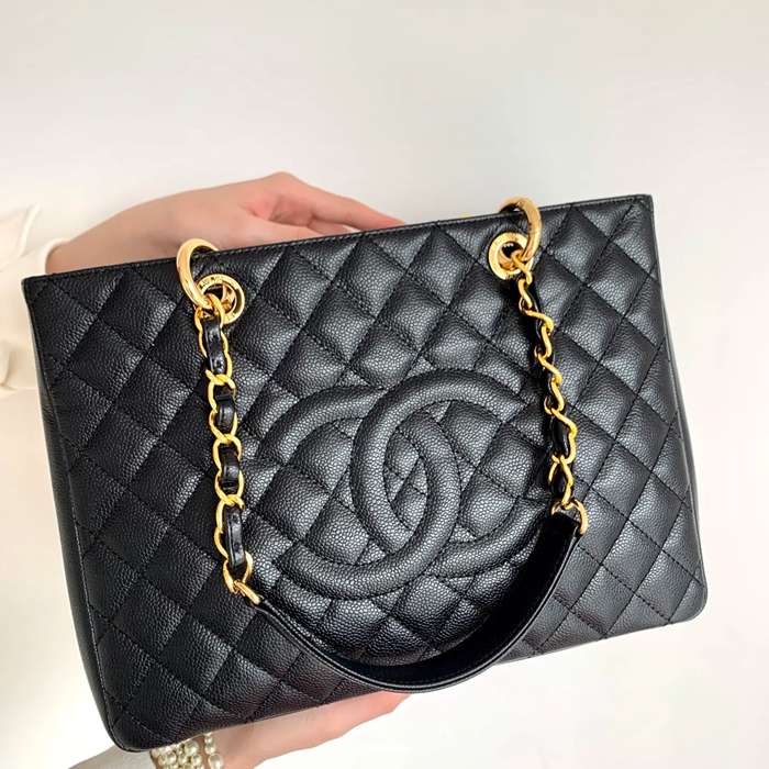 CHANEL 50995 カーフレザー ゴールド ショルダーバッグ クラシック 大容量 34×24×12cm サイズ:34×24×12cm
