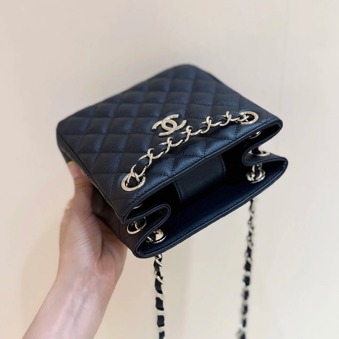 CHANEL カーフレザー 荔枝紋 ブラック×ゴールド 斜め掛けバッグ クラシック 小 16.5×15×10.5cm サイズ:16.5×15×10.5cm