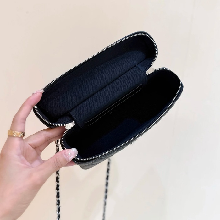 CHANEL カーフレザー 荔枝紋 ブラック×ゴールド 斜め掛けバッグ クラシック 19×17×5cm サイズ:19×17×5cm
