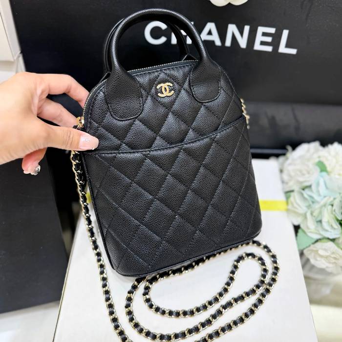CHANEL カーフレザー 荔枝紋 ブラック×ゴールド 斜め掛けバッグ クラシック 18×17×6cm サイズ:18×17×6cm