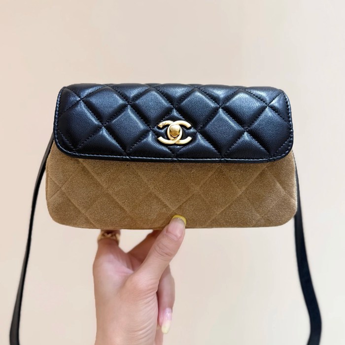 CHANEL ラムレザー 配色 斜め掛けバッグ 20×12×3.5cm サイズ:20×12×3.5cm