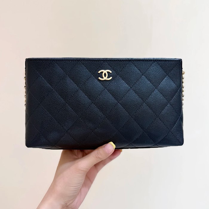 CHANEL カーフレザー 荔枝紋 ブラック×ゴールド 斜め掛けバッグ クラシック 23×12×8cm サイズ:23×12×8cm