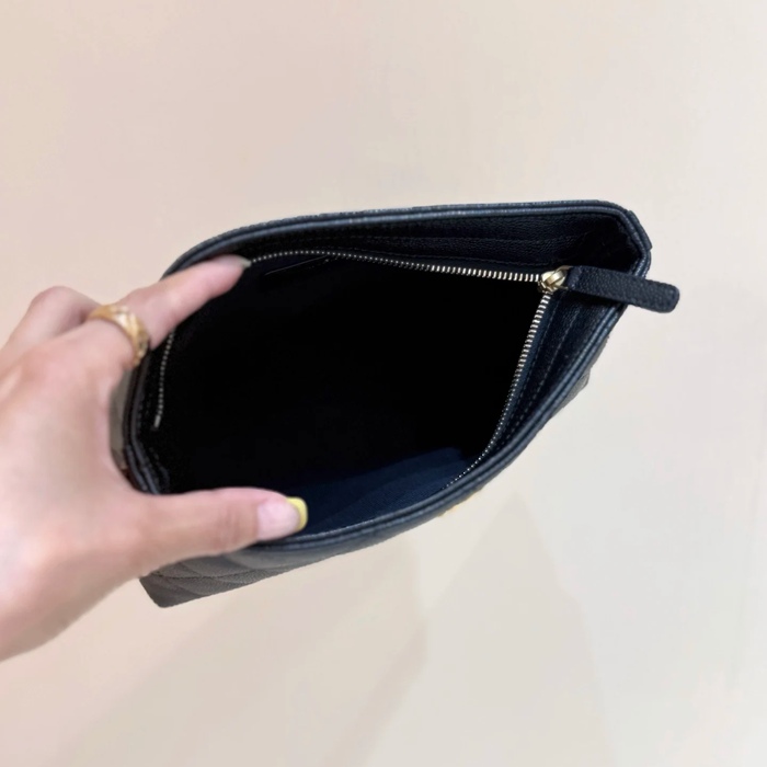 CHANEL カーフレザー 荔枝紋 ブラック×ゴールド 斜め掛けバッグ クラシック 23×12×8cm サイズ:23×12×8cm