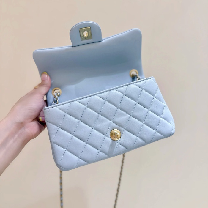 CHANEL ラムレザー ゴールド 斜め掛けバッグ 20×13×7cm サイズ:20×13×7cm