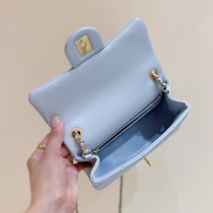 CHANEL ラムレザー ゴールド 斜め掛けバッグ 20×13×7cm サイズ:20×13×7cm