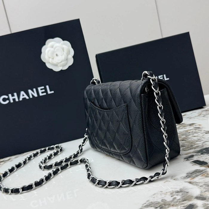 CHANEL A69900 カーフレザー 菱格紋 シルバー×ゴールド 斜め掛けバッグ クラシック ヴィンテージ 20×12×6cm サイズ:20×12×6cm
