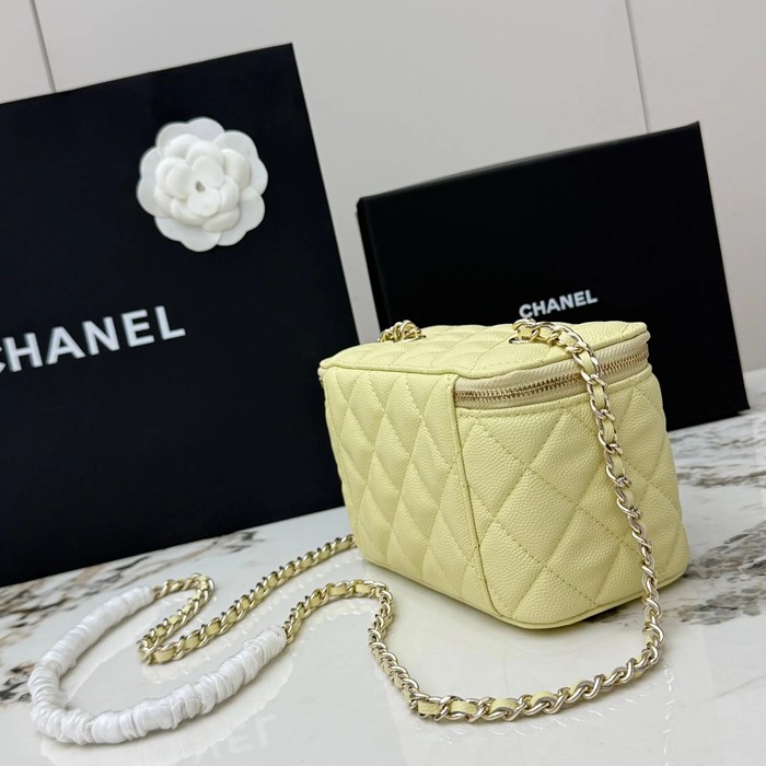 CHANEL AP1341 カーフレザー プレス ゴールド 斜め掛けバッグ 春夏 最高級品 17×9.5×8cm サイズ:17×9.5×8cm