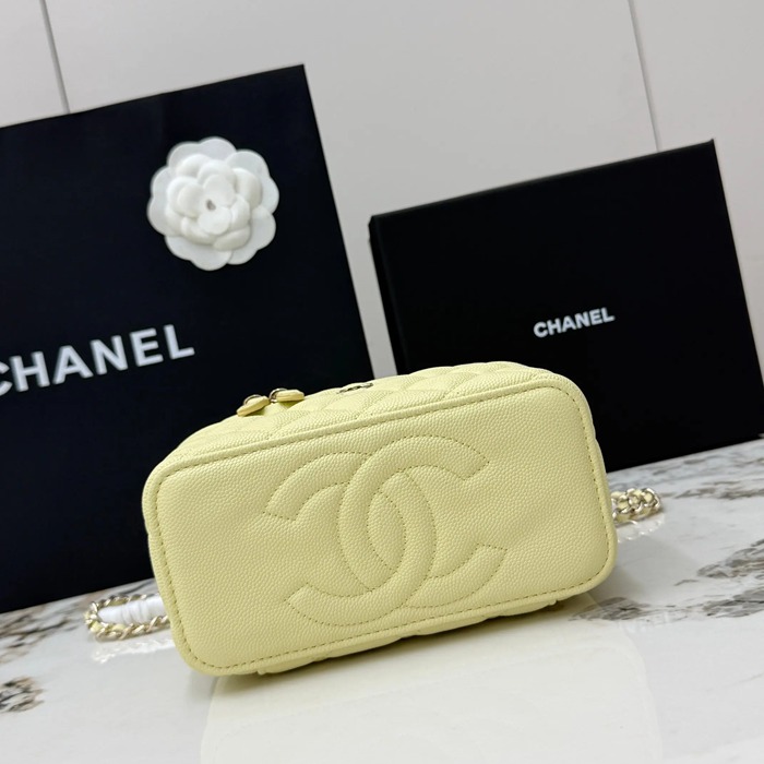 CHANEL AP1341 カーフレザー プレス ゴールド 斜め掛けバッグ 春夏 最高級品 17×9.5×8cm サイズ:17×9.5×8cm