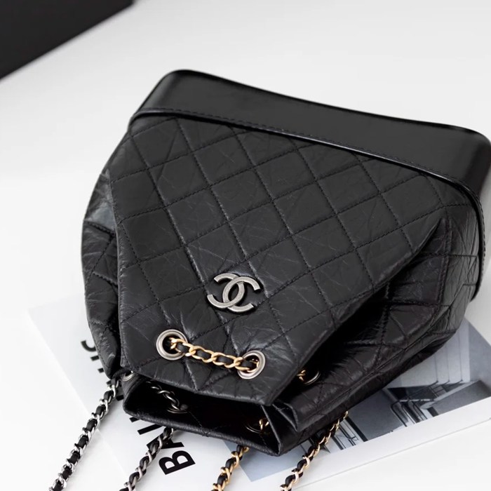 CHANEL A93820 カーフレザー ゴールド リュックサック 最高級品 23×22.5×10.5cm サイズ:23×22.5×10.5cm