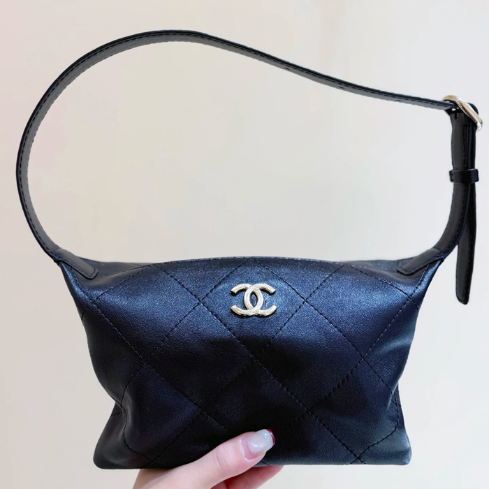 CHANEL AS6138 ラムレザー ショルダーバッグ 有名人同款 ヴィンテージ 23×13×8cm サイズ:23×13×8cm CHANEL AS6138 ラムレザー ショルダーバッグ 有名人同款 ヴィンテージ 23×13×8cm サイズ:23×13×8cm