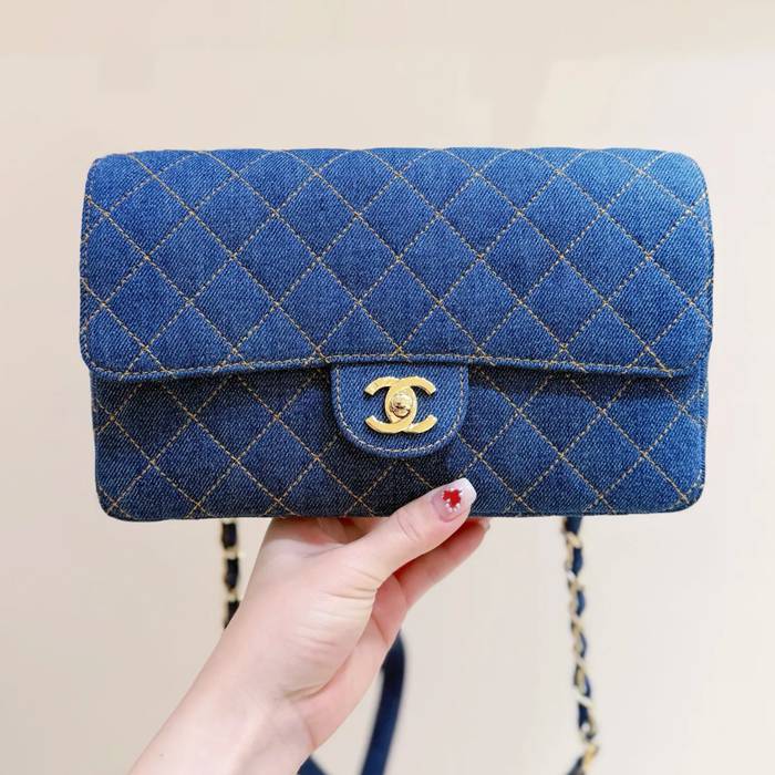 CHANEL AS6828 デニム リュックサック 有名人同款 クラシック 26×16×7cm サイズ:26×16×7cm