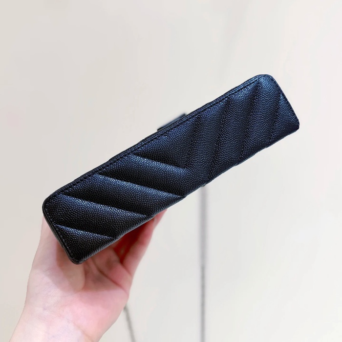 CHANEL AP5212 カーフレザー ストライプ ブラック×ゴールド 斜め掛けバッグ クラシック 春夏 19×14×5cm サイズ:19×14×5cm